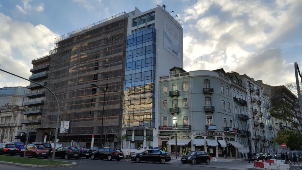 color image with photo of the Hotel White Lisboa, Lisbon Portugal